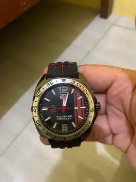 Jam tangan pria TH formula 1 Tag Heuer F1 rubber