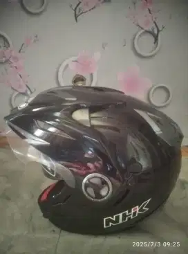 JuaL HeLm NHK Ada Kacamatanya Size L..kondisi masih Aman Bagus
