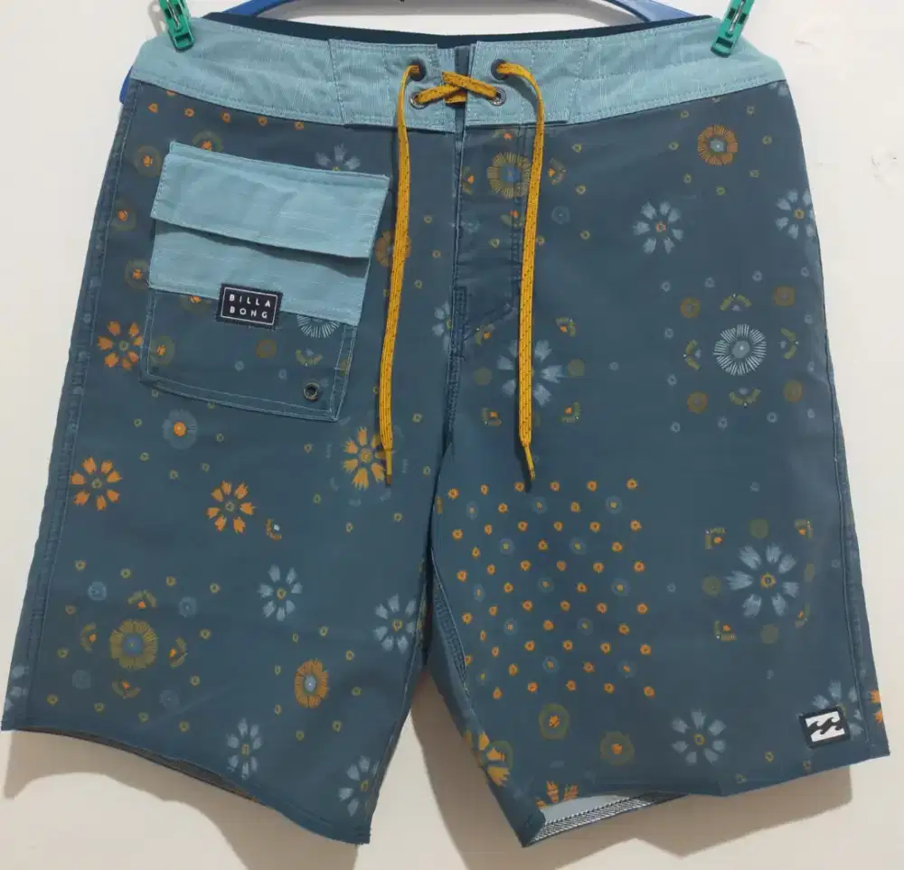 Celana surfing BILABONG ladies original size 28