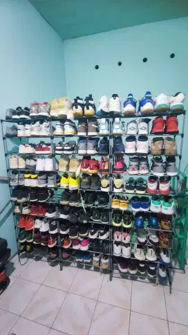 Jual sepatu second borongan 105 pasang
