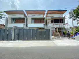 RUMAH 2 LANTAI FULL FURNISHED DEKAT SCH SLEMAN