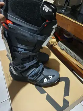 Sepatu Leatt 4.5 Boots Enduro Advanture Waterproof
