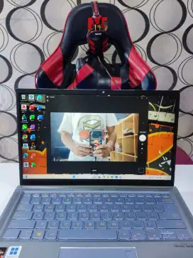 ASUS ZENBOOK  UX431DA-306 Superslim [SSD 512Gb]
