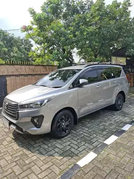 KIJANG INNOVA 2.4 G DIESEL 2024 ABU ABU KM 50rb
