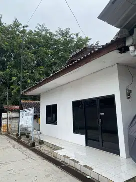 Dikontrakan untuk kantor / showroom