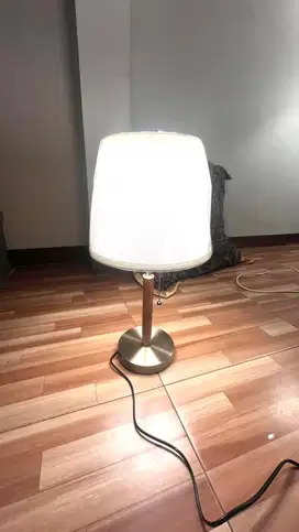 Lampu meja EGLARE + bohlam 5 watt