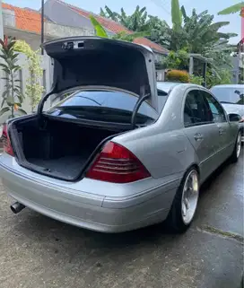Mercedes Benz C240 W203 Elegance tahun 2000