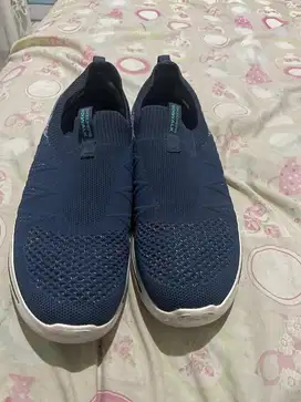 sepatu snakers size 40