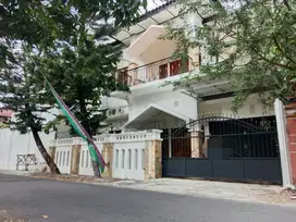 Rumah sewa nyaman lokasi premium jajar solo