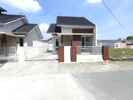 Rumah cluster nyaman siap huni di Baturan colomadu