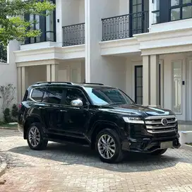 KM 11rb TOYOTA LAND CRUISER VX-R 300 2024