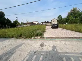 10 MENIT BALAIKOTA JOGJA: Tanah Janti Berbah, SHM Jalan Lebar