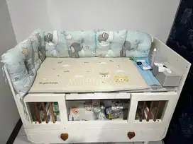 Baby box bahan kayu