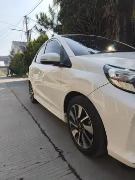 Honda Brio Rs At low km 2019 Antik terawat mulus matic cvt putih