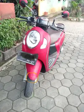 Honda Scoopy Keyless 2022 KM Rendah