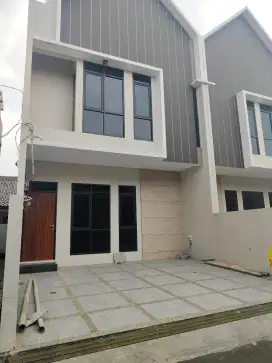 Rumah baru siap huni strategis dekat  pusat kota  Buahbatu Bandung SHM