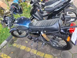 Kawasaki W175 Cafe 2024 istimewa
