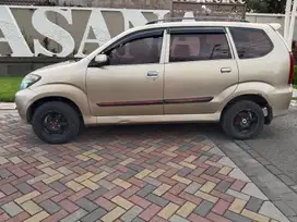 Daihatsu Xenia 2004 Bensin