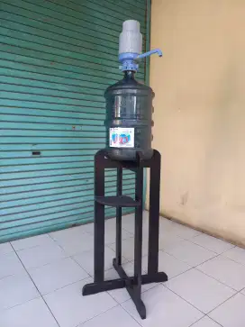 Tempat Galon Air Minum