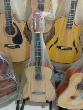 Gitar akustik pemula kapok