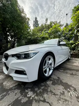BMW 320i 2016 Bensin