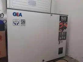 Kulkas Freezer GEA