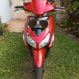 Vario karbu 2011 Merah Silver
