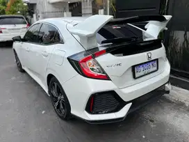 civic Hasback putih