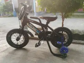 Sepeda UK 12, Pushbike, sepeda roda 3