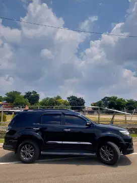 Toyota Fortuner 2015 Diesel low km istimewa