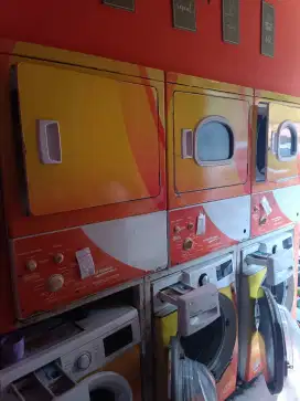 Lowongan Laundry Bagian Setrika Uap