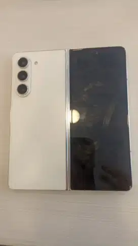 Samsung Z Fold 5