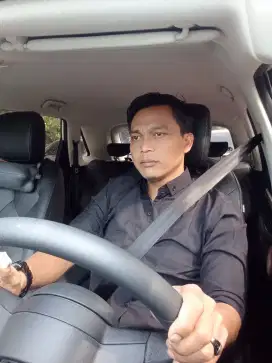Saya lagi cari pekerjaan supir pribadi