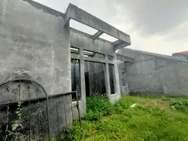 Tanah strategis bonus bangunan rumah di pusat kota semarang