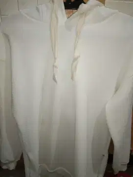 Hoodie warna putih