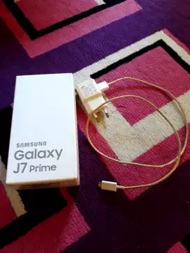 Samsung j7 prime kondisi seperti baru dan masi segel(beli dari baru)
