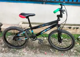 Sepeda bmx ukuran 20 siap pakai