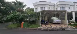Rumah Hook di Cluster Vernonia, Summarecon Bekasi, Bekasi Utara