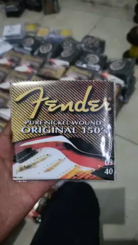 Senar guitar acoustik dan elektrik