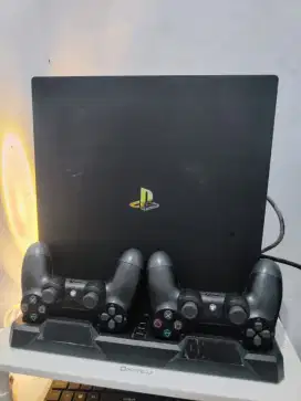 PS 4 Pro HD 1 TB