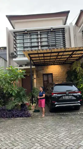 Rumah Bagus disewakan Full Furnished dekat Perumahan Pemda jatiasih