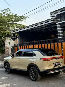 New HR-V SE CVT 2022 AT Sand Khaki Pearl