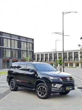 Fortuner VRZ TRD 2.4 AT Diesel 2021
