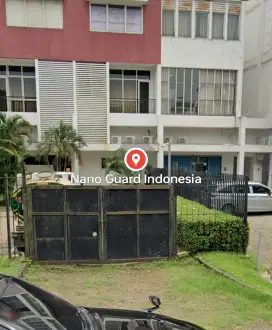 Salesman Door to Door