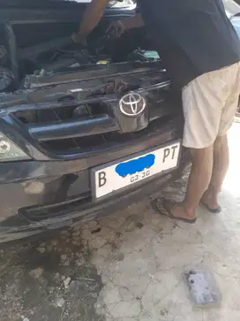 KIJANG INNOVA (2005)