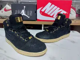 Nike Air Jordan AJ1 Pinnacle size 44.5