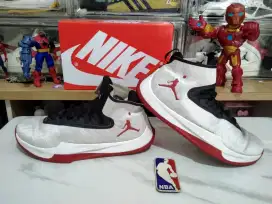 Sepatu Basket Nike Air Jordan Fly size 45