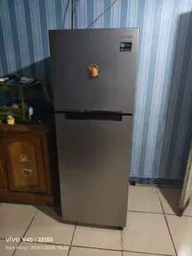 Kulkas Samsung inverter 2 pintu