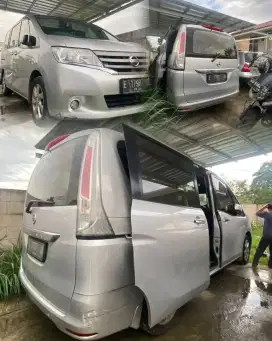 Di JUAL NISSAN SERENA Th 2013 Tipe X Rp.140jt NEGO Halus