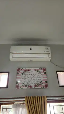 Dijual ac sharp 1/2 pk second mulus pemakaian dari baru